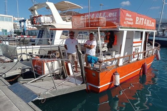 3-Hours Private Tour to Accessible Boat en Canary Island