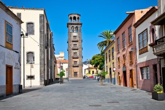 Walking tour through La Laguna City Unesco World Heritage Site.